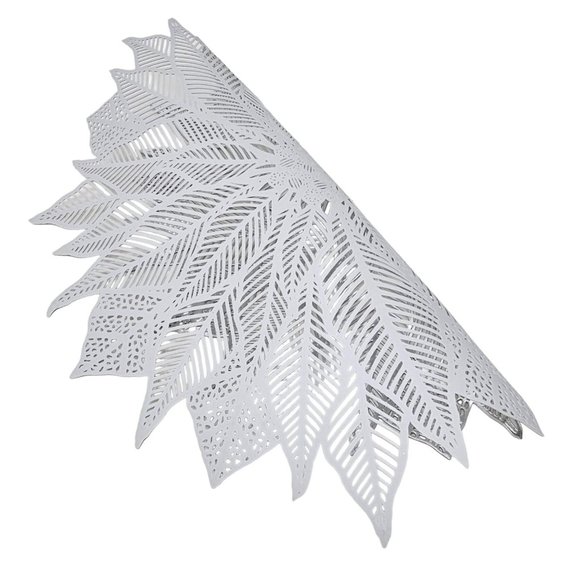 Christmas Silver Metallic Poinsettia Floral Placemats Wipe Clean (Set of 4) - Picture 3 of 4